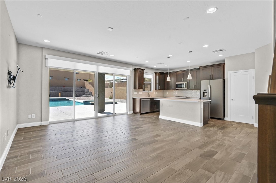 921 Cirrus Cloud Avenue