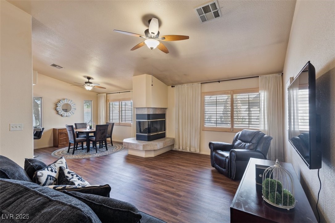 2035 E Warm Springs Road 1019