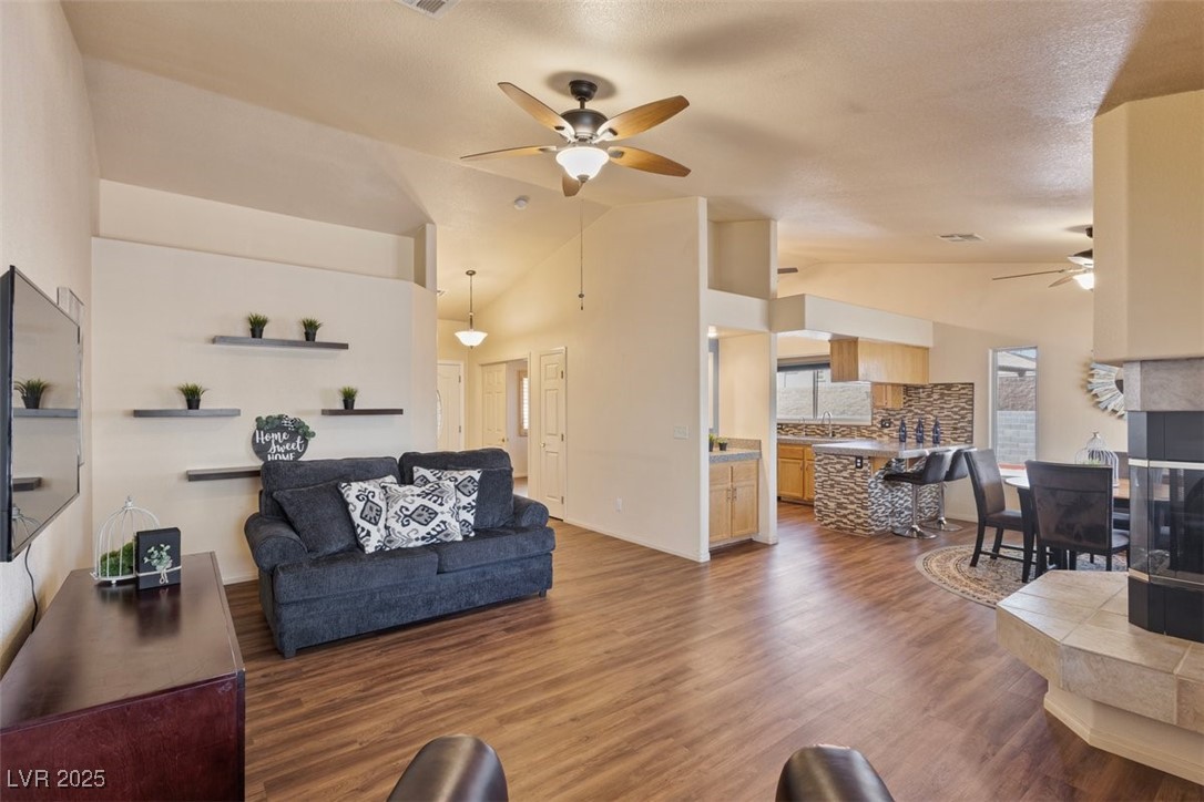 2035 E Warm Springs Road 1019