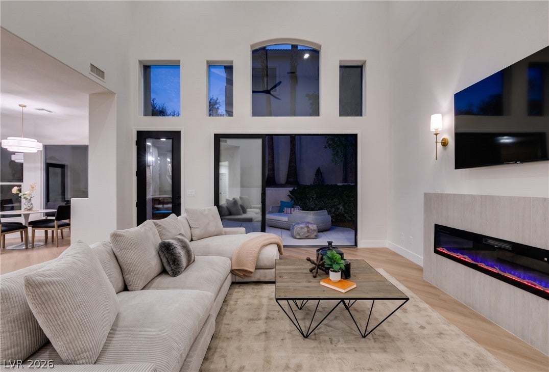 2217 Timber Rose Drive