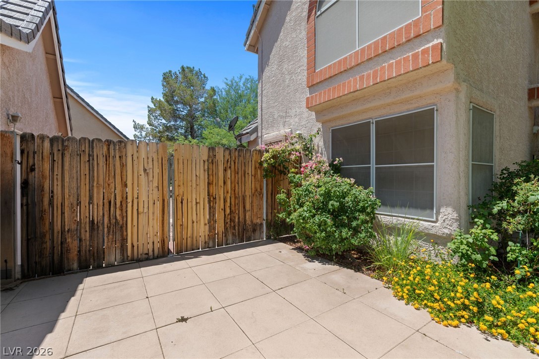 6568 Bradford Lane