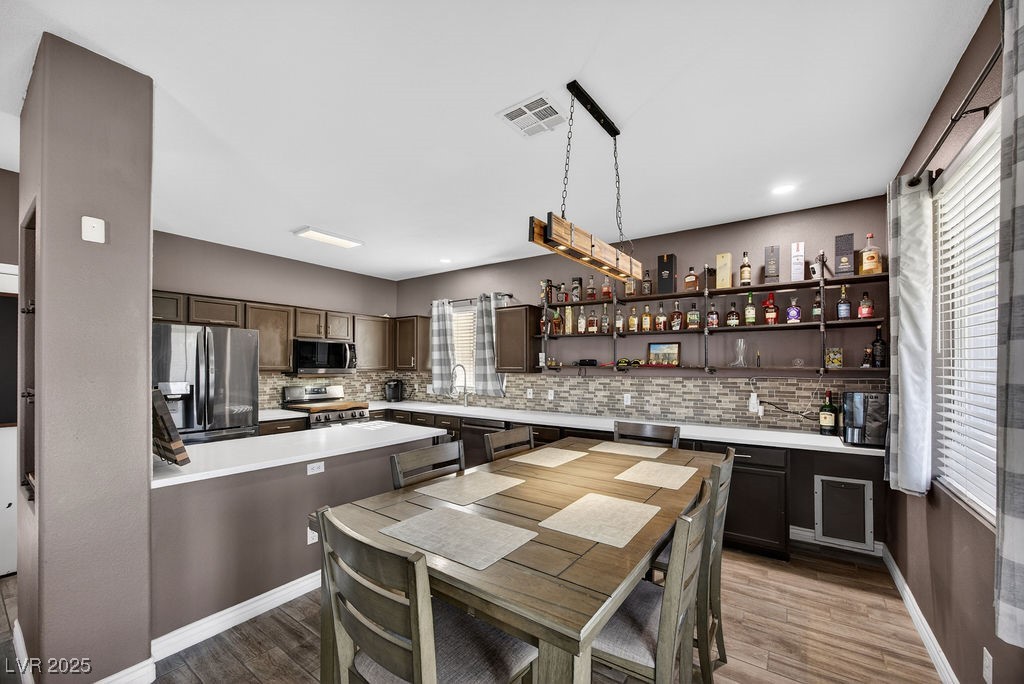 9331 Coral Berry Street