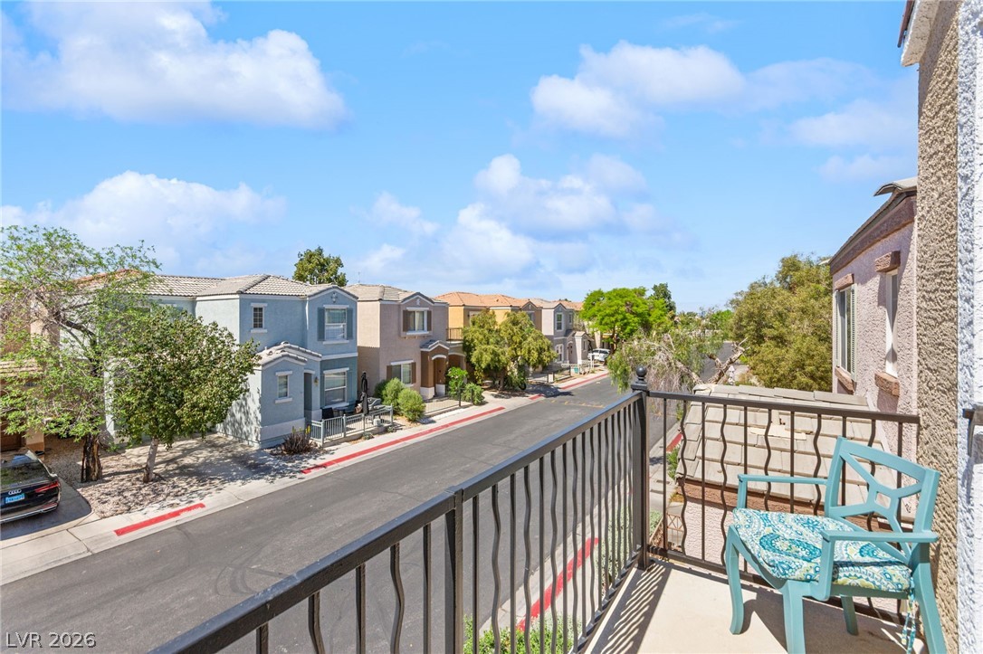 10378 Midseason Mist Street