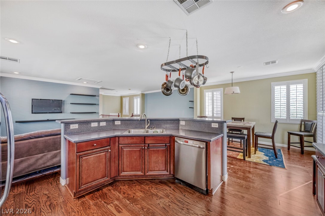 10131 Hollis Mountain Avenue