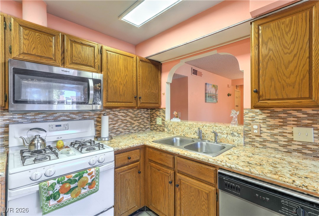 1751 E Reno Avenue 109