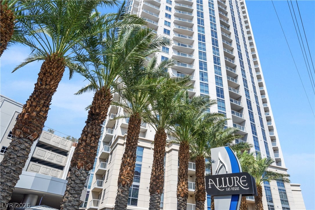 200 W Sahara Avenue 1804