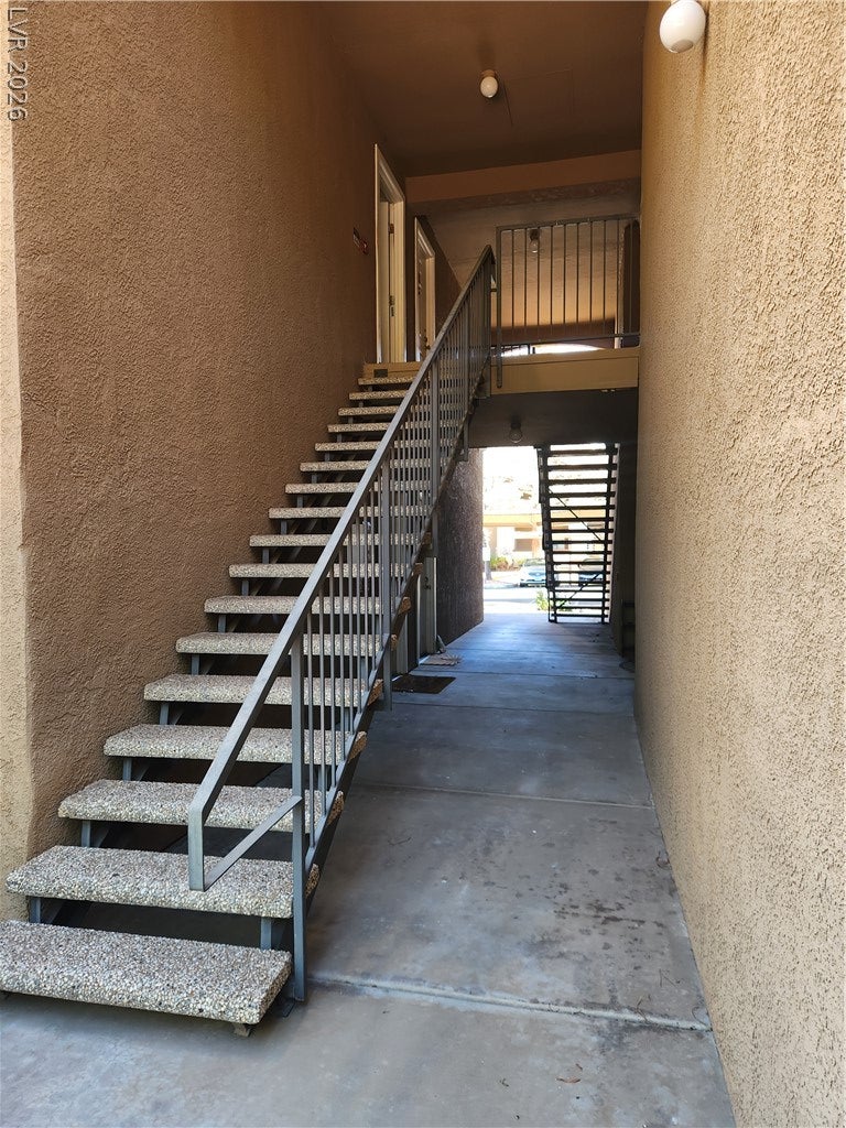 231 W Horizon Ridge Parkway 924