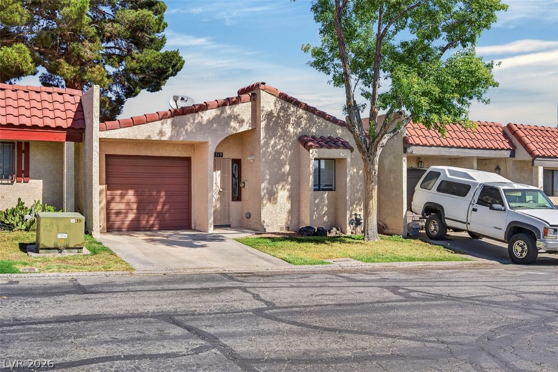 5519 Hobble Creek Drive