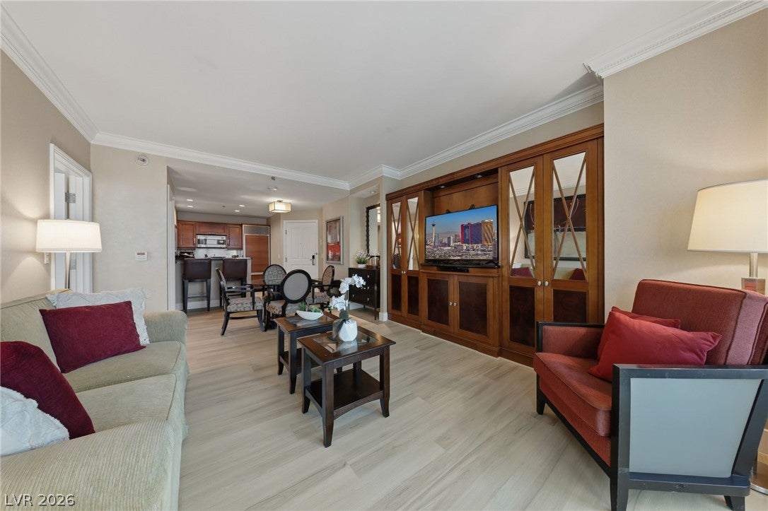 135 E Harmon Avenue 2721