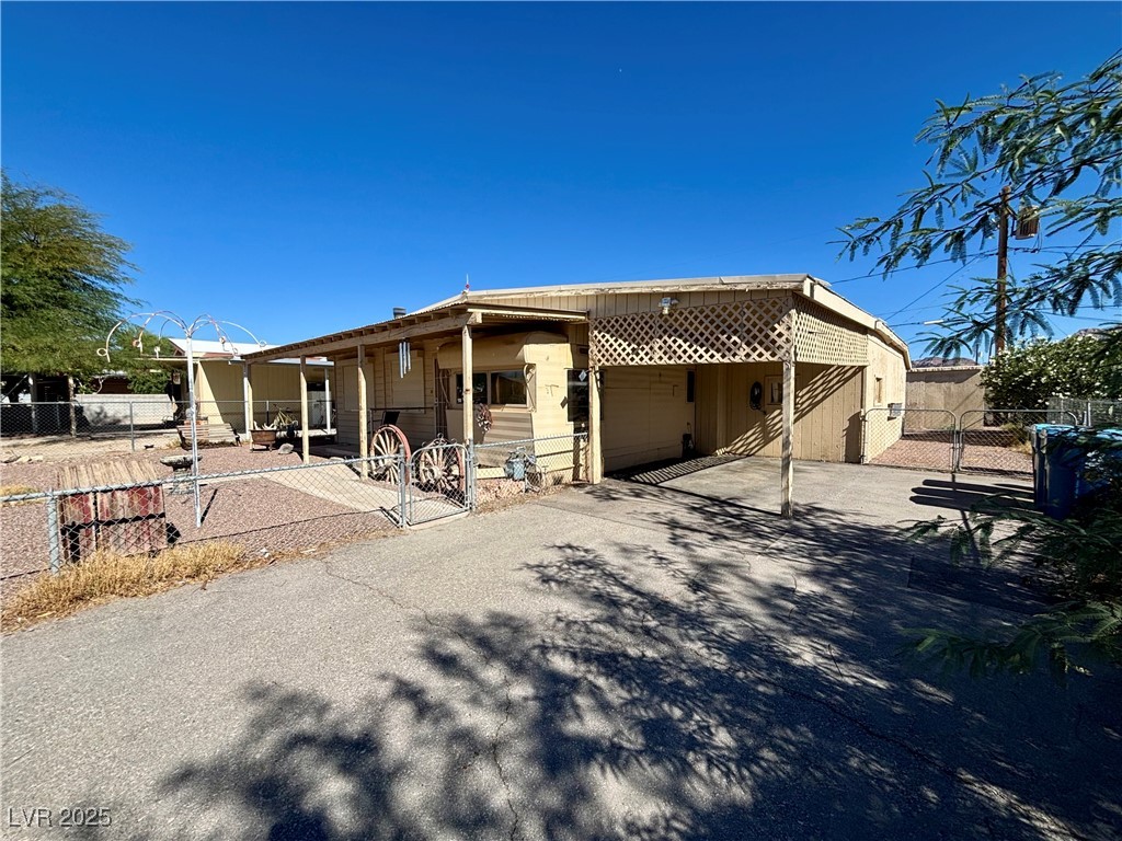 Las Vegas, Nevada 89156, United States, 2 Bedrooms Bedrooms, ,2 BathroomsBathrooms,Residential,Active,235515