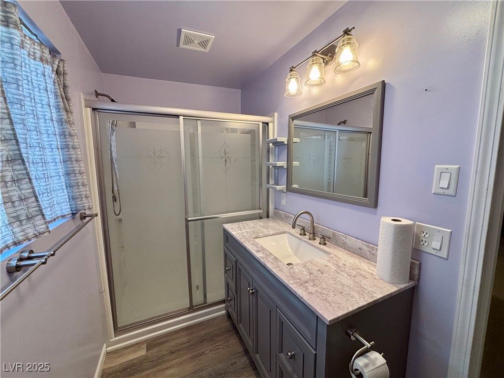 Las Vegas, Nevada 89156, United States, 2 Bedrooms Bedrooms, ,2 BathroomsBathrooms,Residential,Active,235515