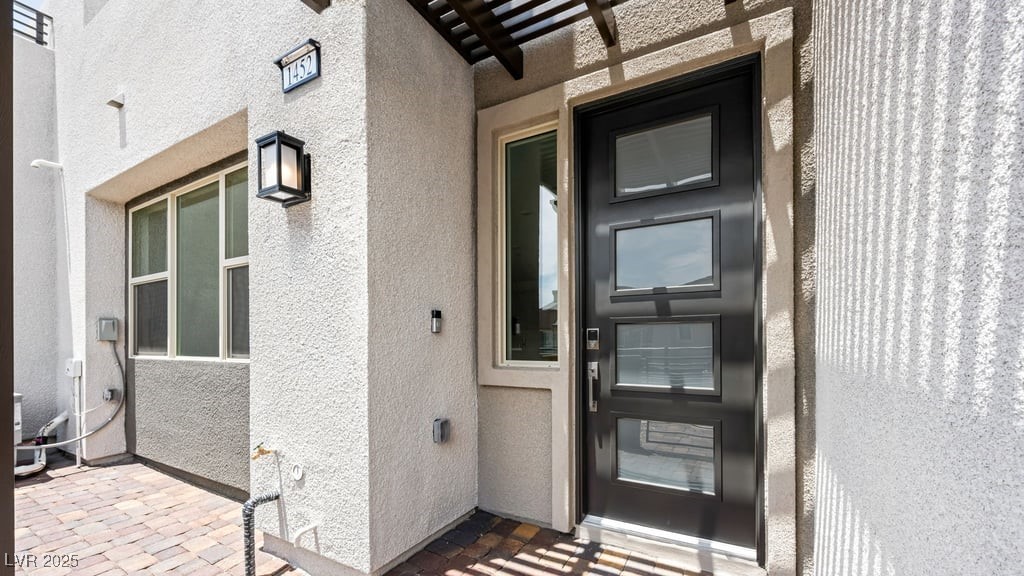 Properties 2 1452 Melodic Lark Lane