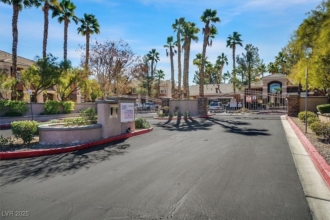 Las Vegas, Nevada 89128, United States, 3 Bedrooms Bedrooms, ,2 BathroomsBathrooms,Residential,Active,245774