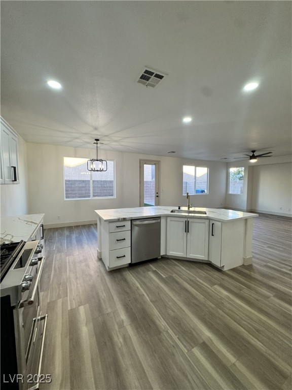 9696 Kampsville Avenue