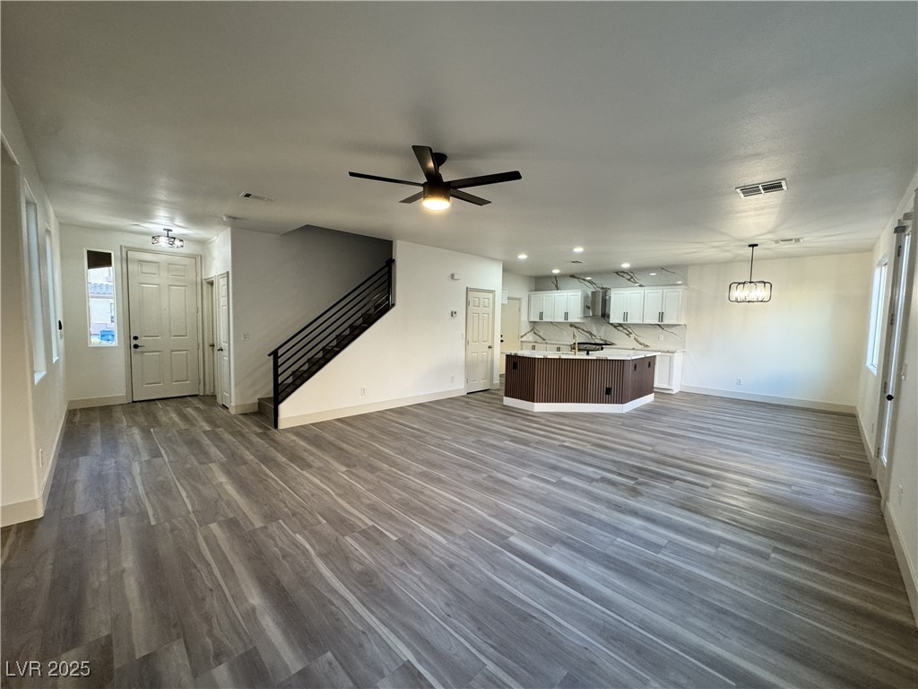 9696 Kampsville Avenue