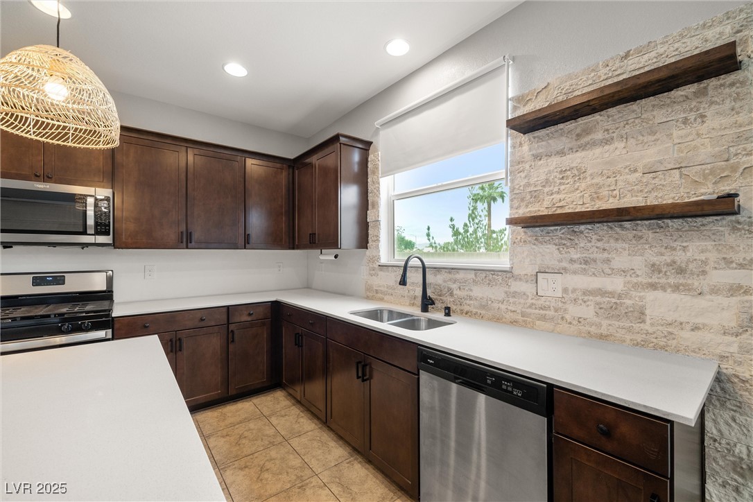 5623 Weeping Wall Street