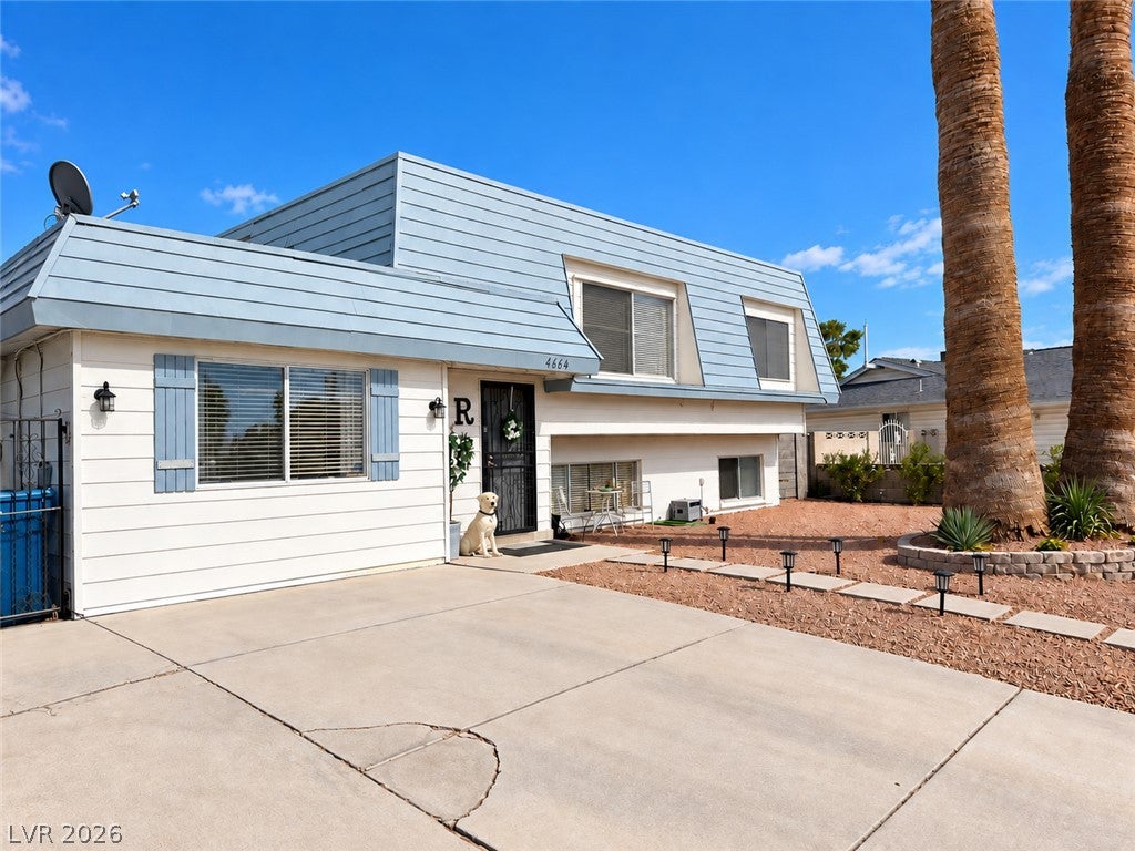 4664 El Canasta Way