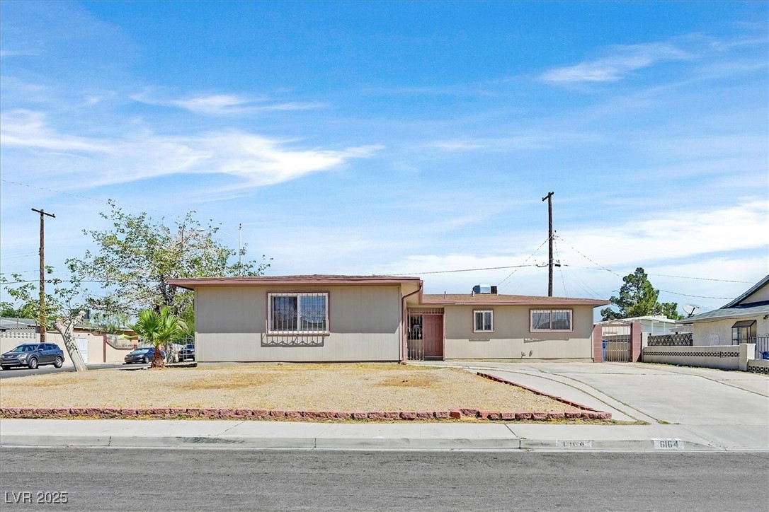 Las Vegas, Nevada 89107, United States, 4 Bedrooms Bedrooms, ,2 BathroomsBathrooms,Residential,Active,195931