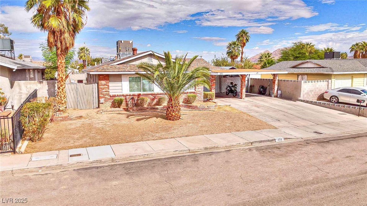 4716 Bennett Drive