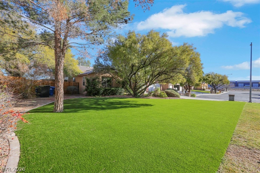 7392 Shady Breeze Court