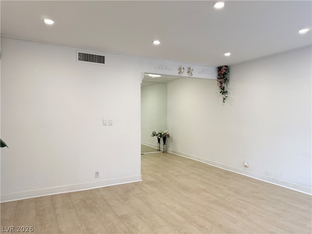 575 S Royal Crest Circle 7
