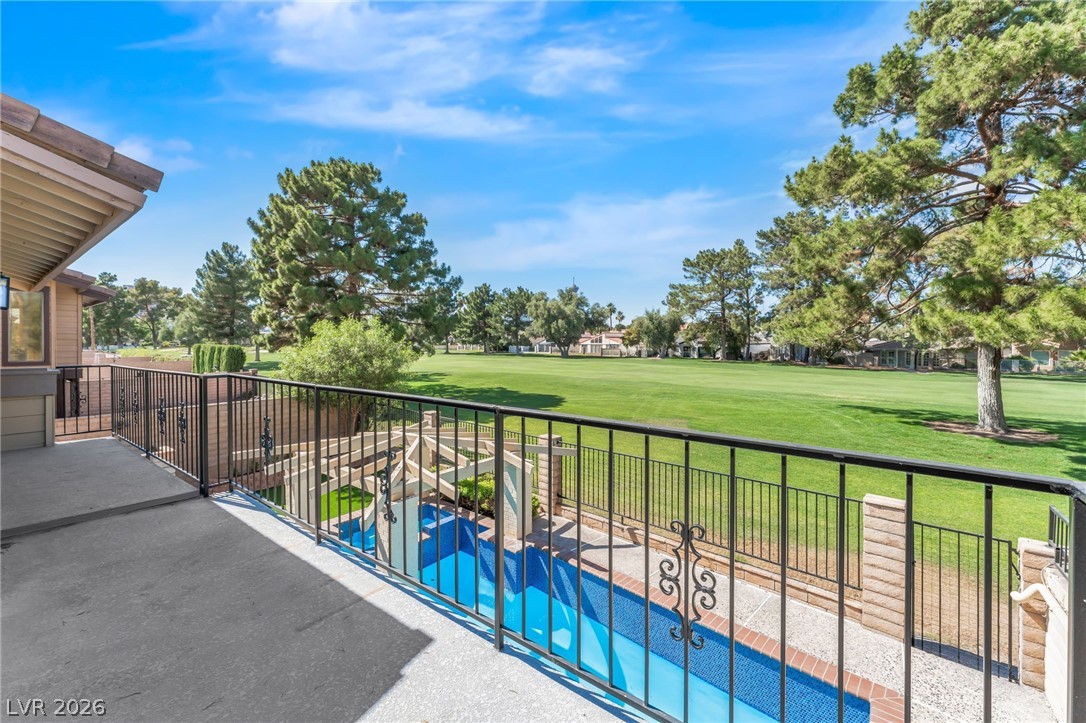 976 Pinehurst Drive