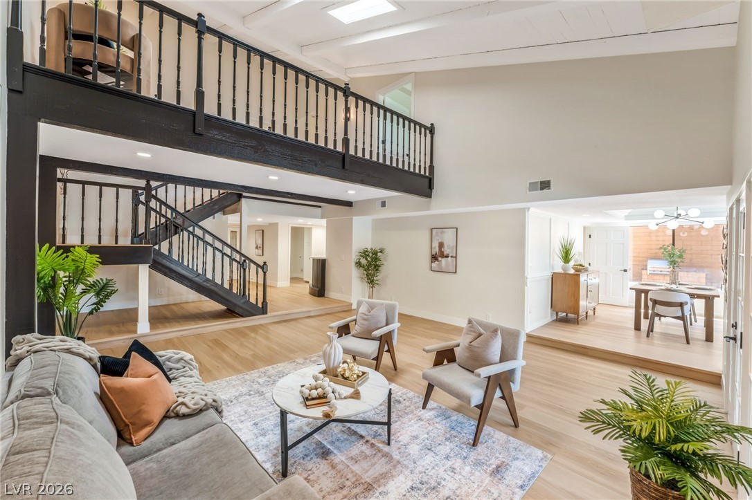 976 Pinehurst Drive