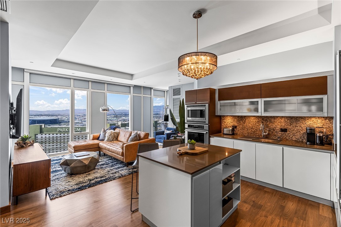 3750 Las Vegas Boulevard 3401