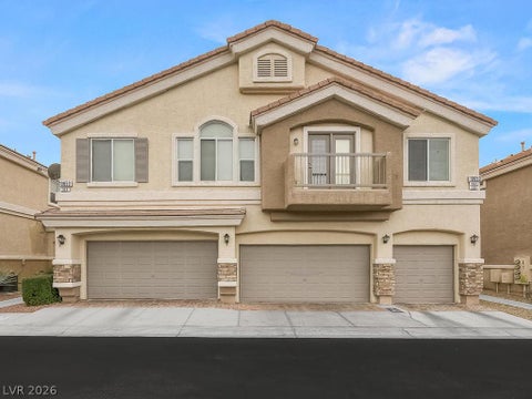 Townhouse For Rent - 10653 Petricola Street #102<br/> Clark County, Las Vegas, NV 89183