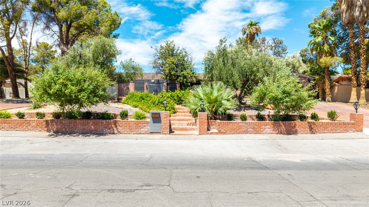 1572 Santa Anita Drive