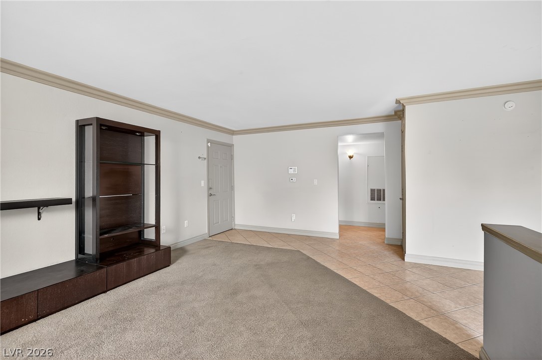 1150 N Buffalo Drive 1080