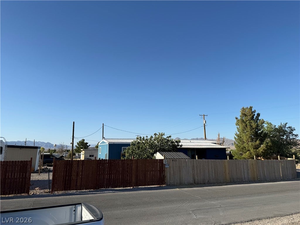 975 Sky Road