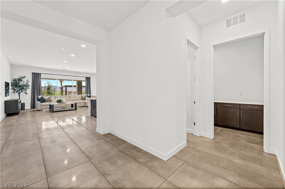 238 Bellevue Grove Avenue