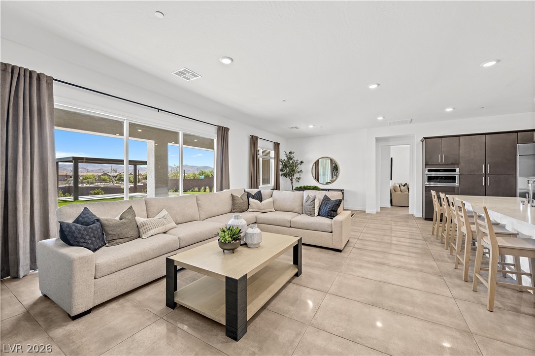 238 Bellevue Grove Avenue
