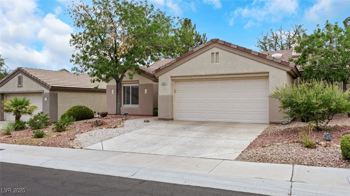 Properties 1 2075 Joy View Lane
