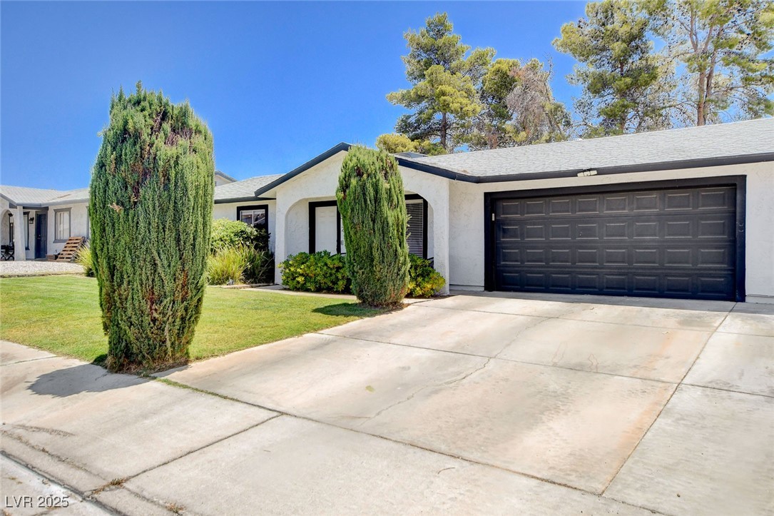 Properties 2 242 Fullerton Avenue