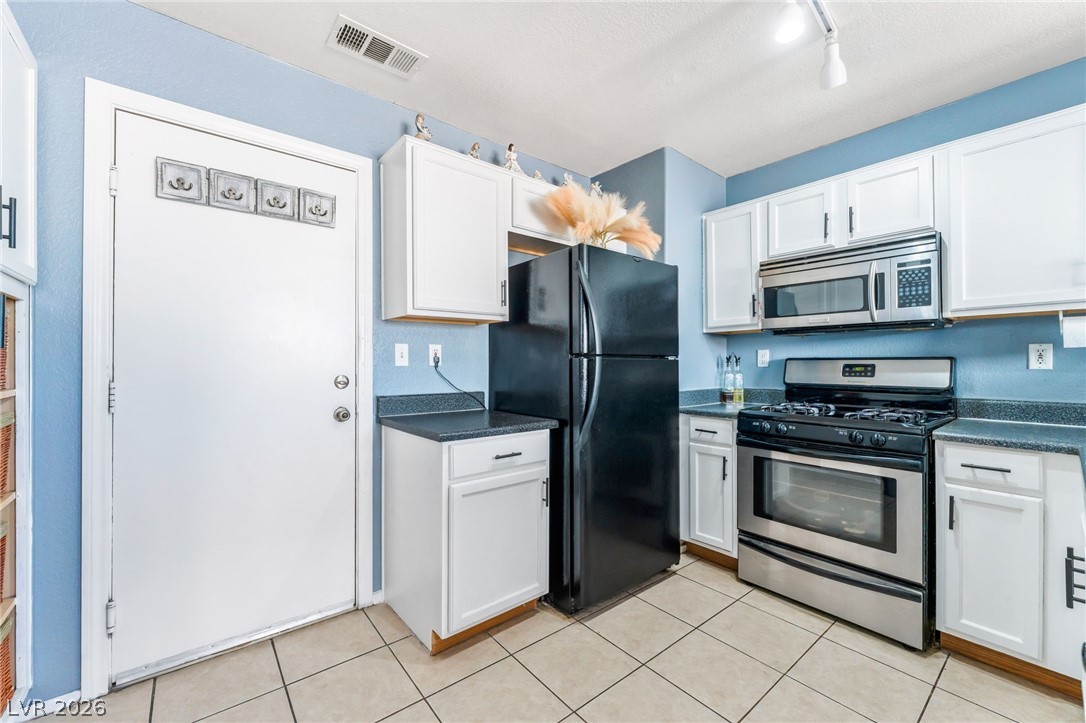 4803 Leadership Court