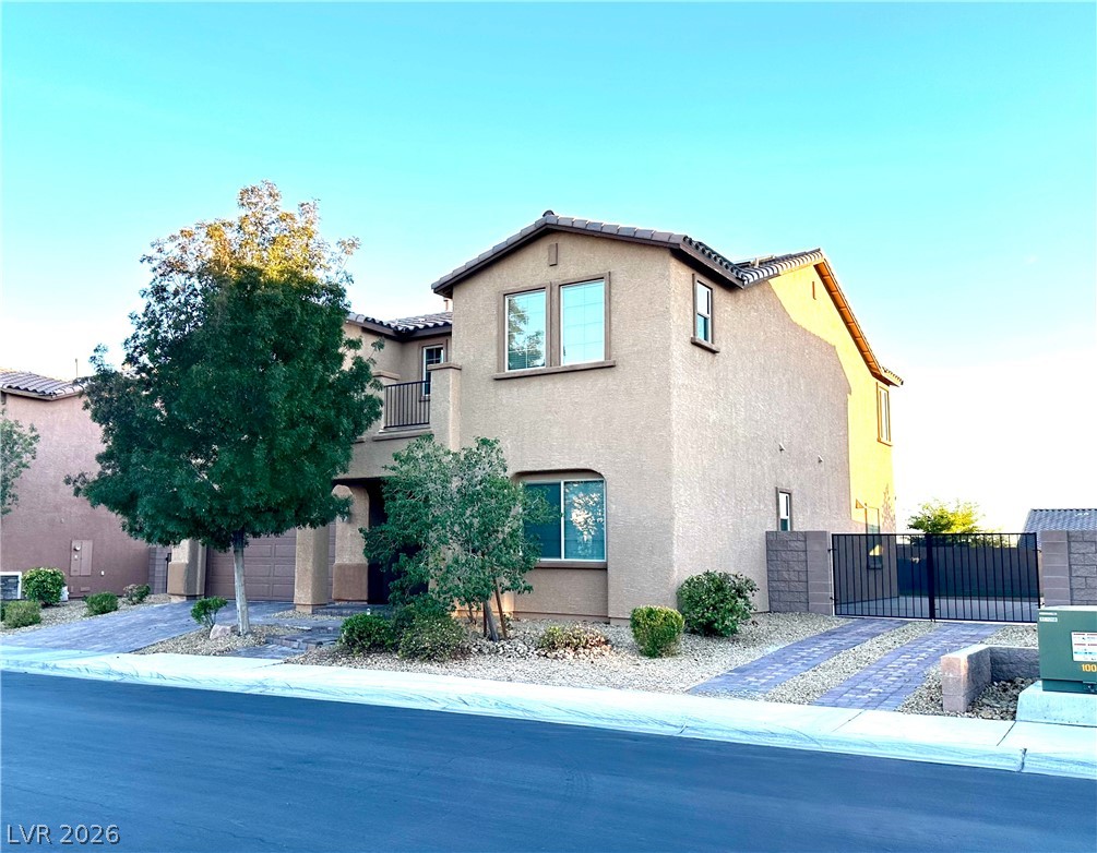 9767 Mosaic Canyon Court
