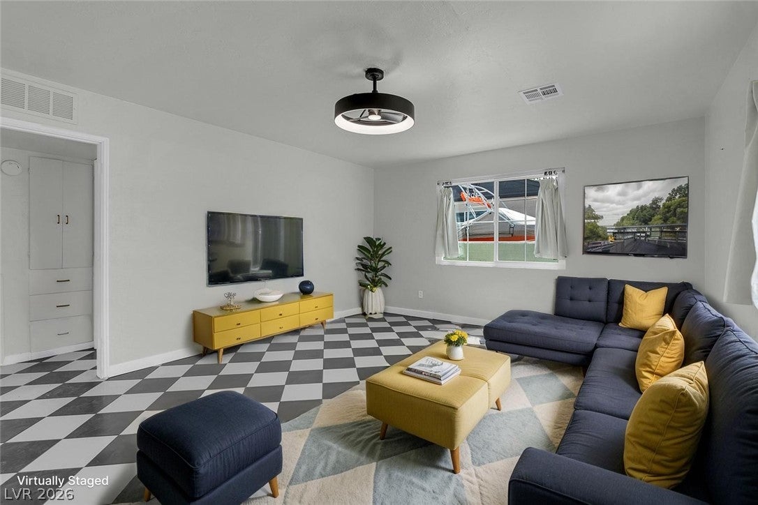 709 New Mexico Street