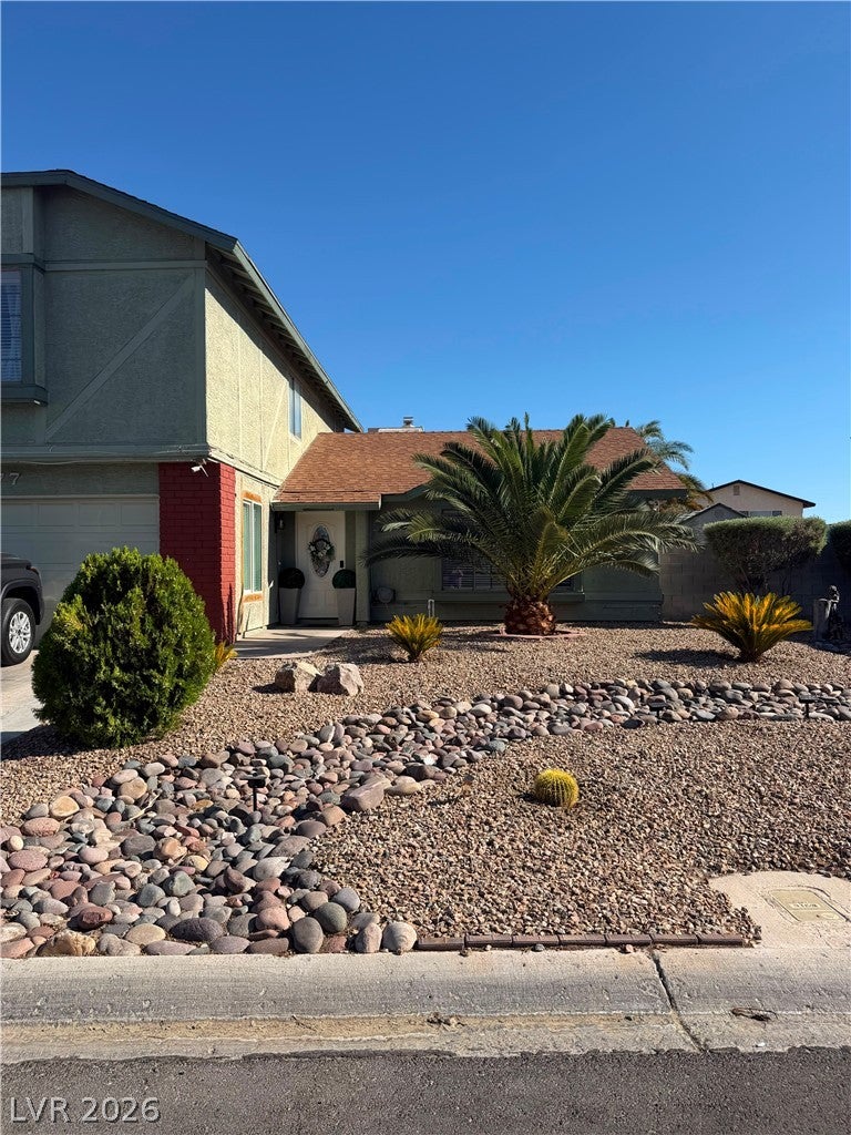 6077 Mirror Lake Drive