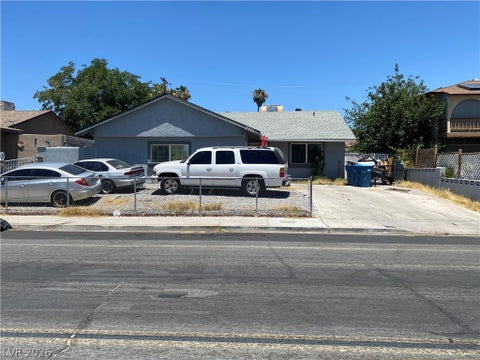 Homes For Sale - 2901 Searles Avenue<br/> Las Vegas, NV 89101