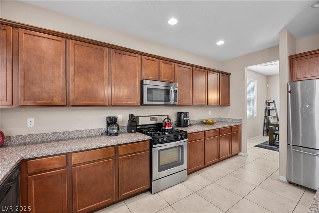 8258 Amtrak Express Avenue