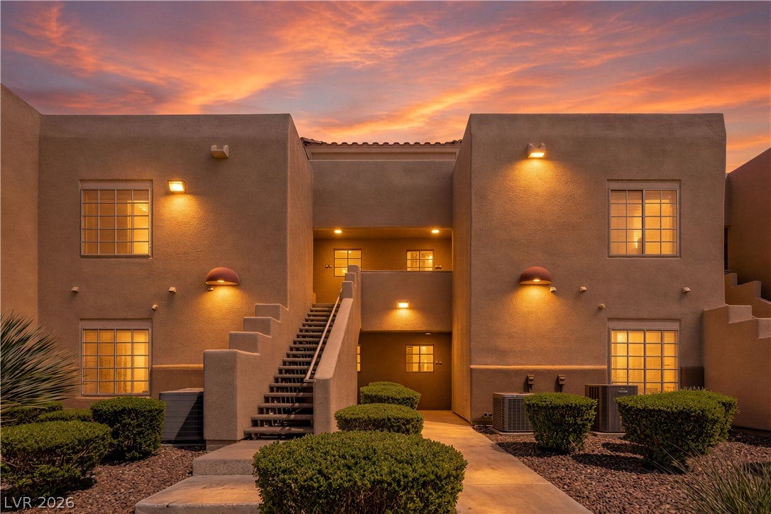 1908 Desert Falls Court 202