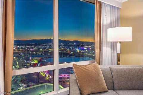 Homes For Sale - 2000 Fashion Show Drive #2224<br/> Las Vegas, NV 89109