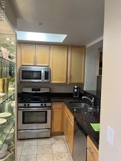 230 E Flamingo Road 406