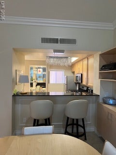 230 E Flamingo Road 406