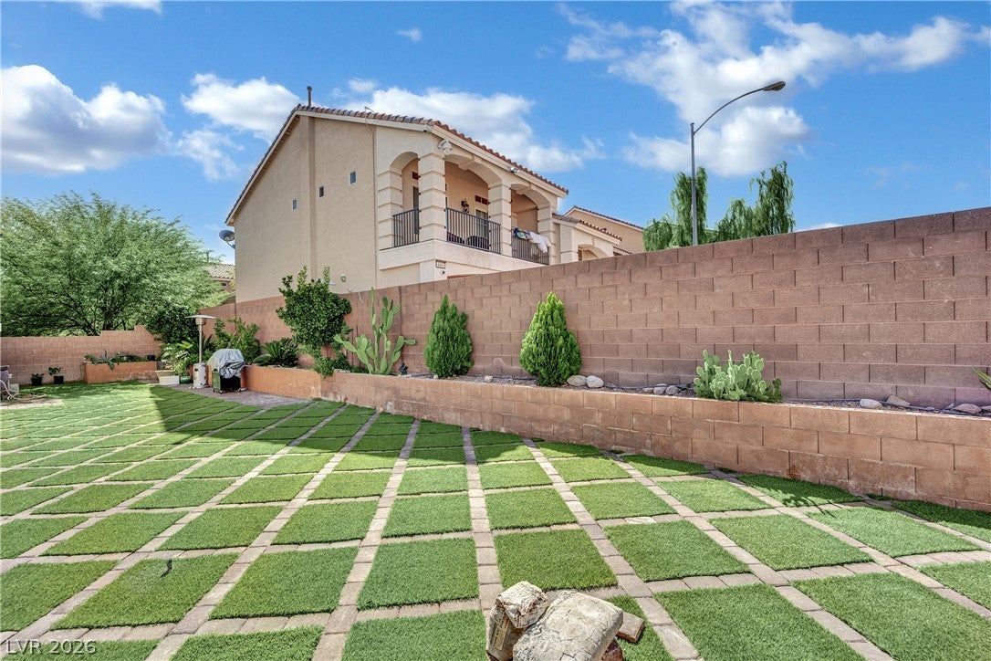 8373 Bartholomew Park Court