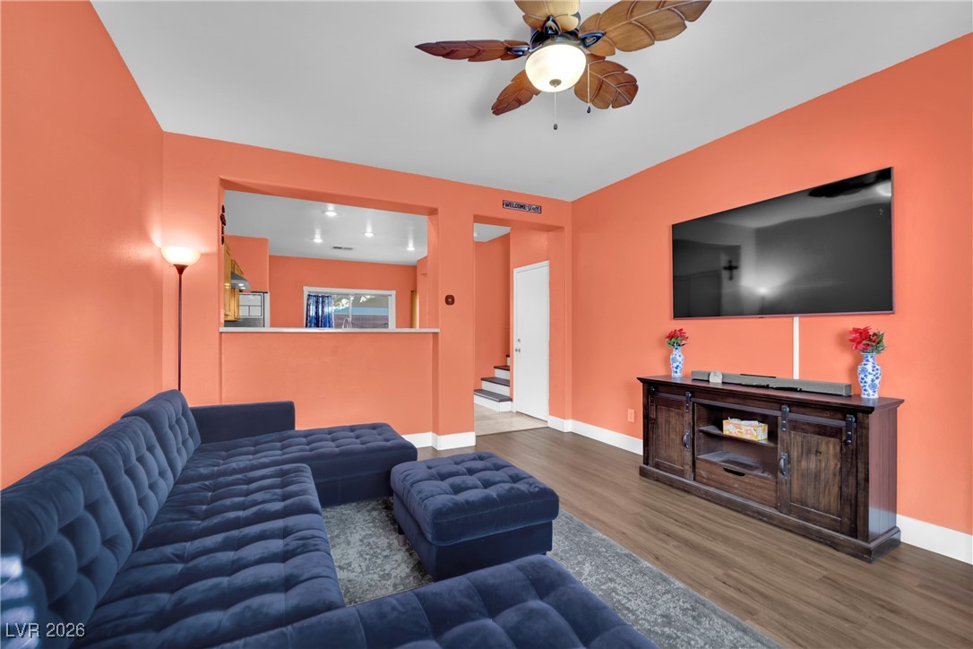 6122 Mountain Hemlock Avenue