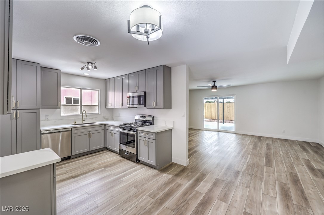 516 Donner Street, Las Vegas, Nevada image 2