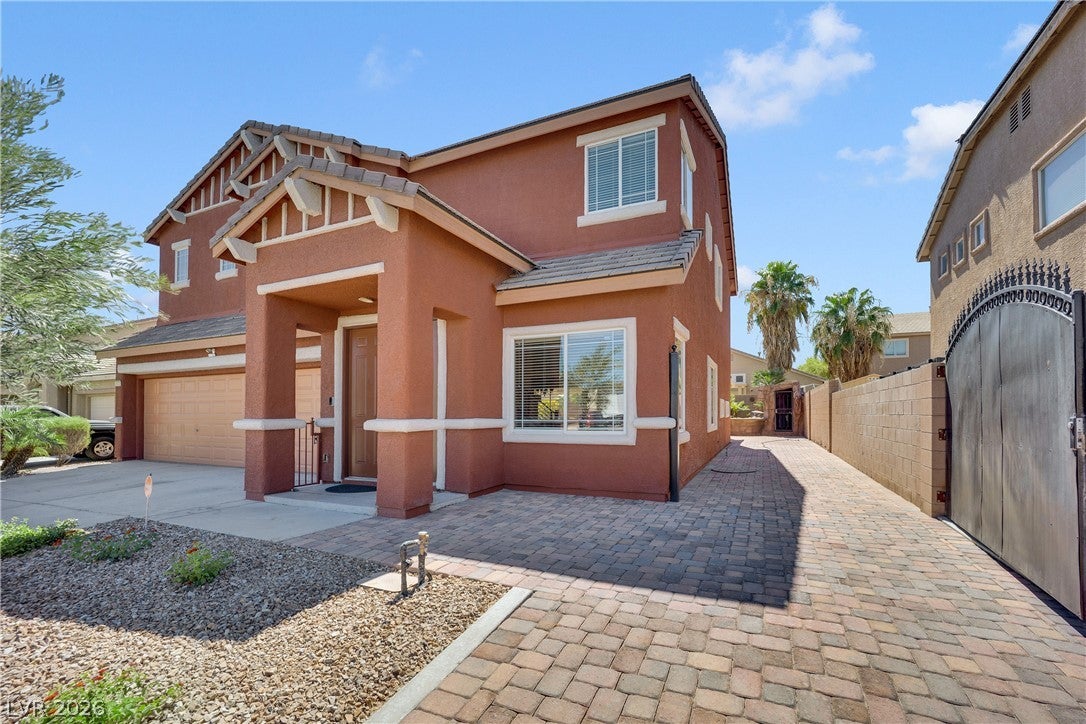 2613 Oscar Mariano Avenue